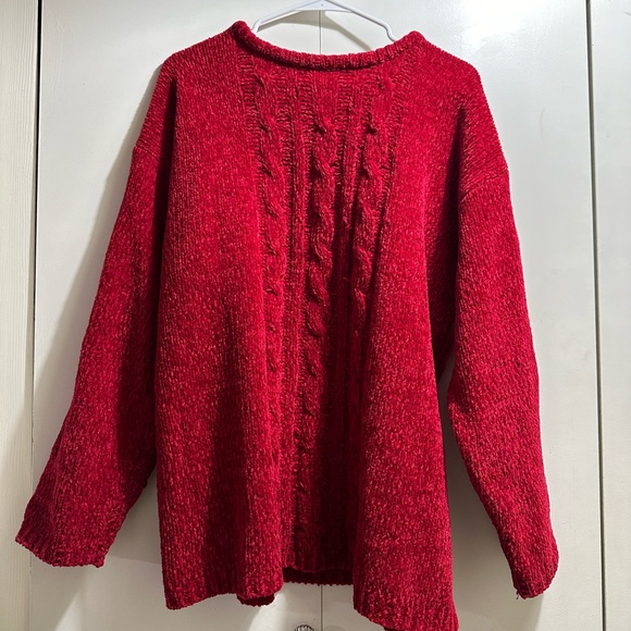 large red knit sweater! - Picture 2 of 5
